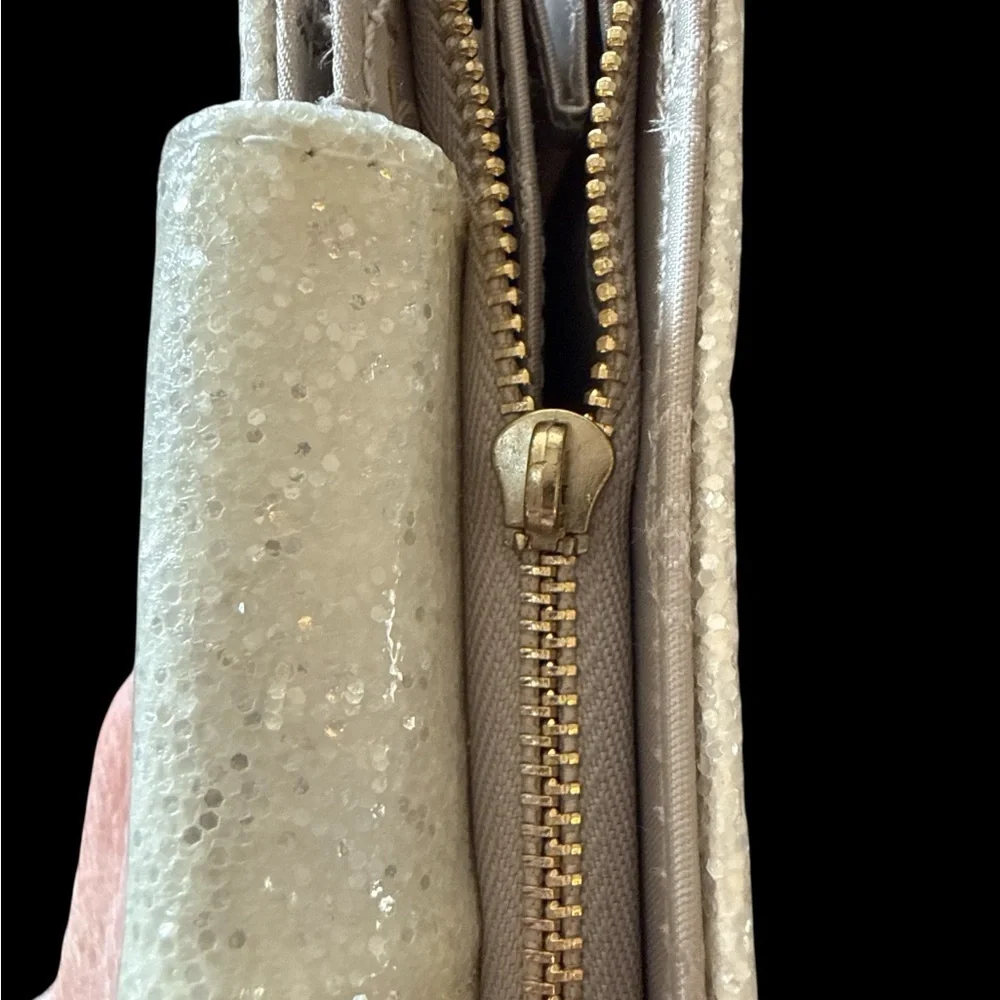 Adrienne Vittadini Studio Glitter Wallet | Champagne Beige | Compact Bifold